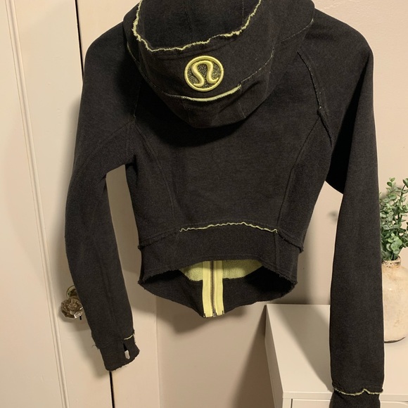 Lululemon Scuba hoodie-vintage/throwback style - Picture 5 of 6